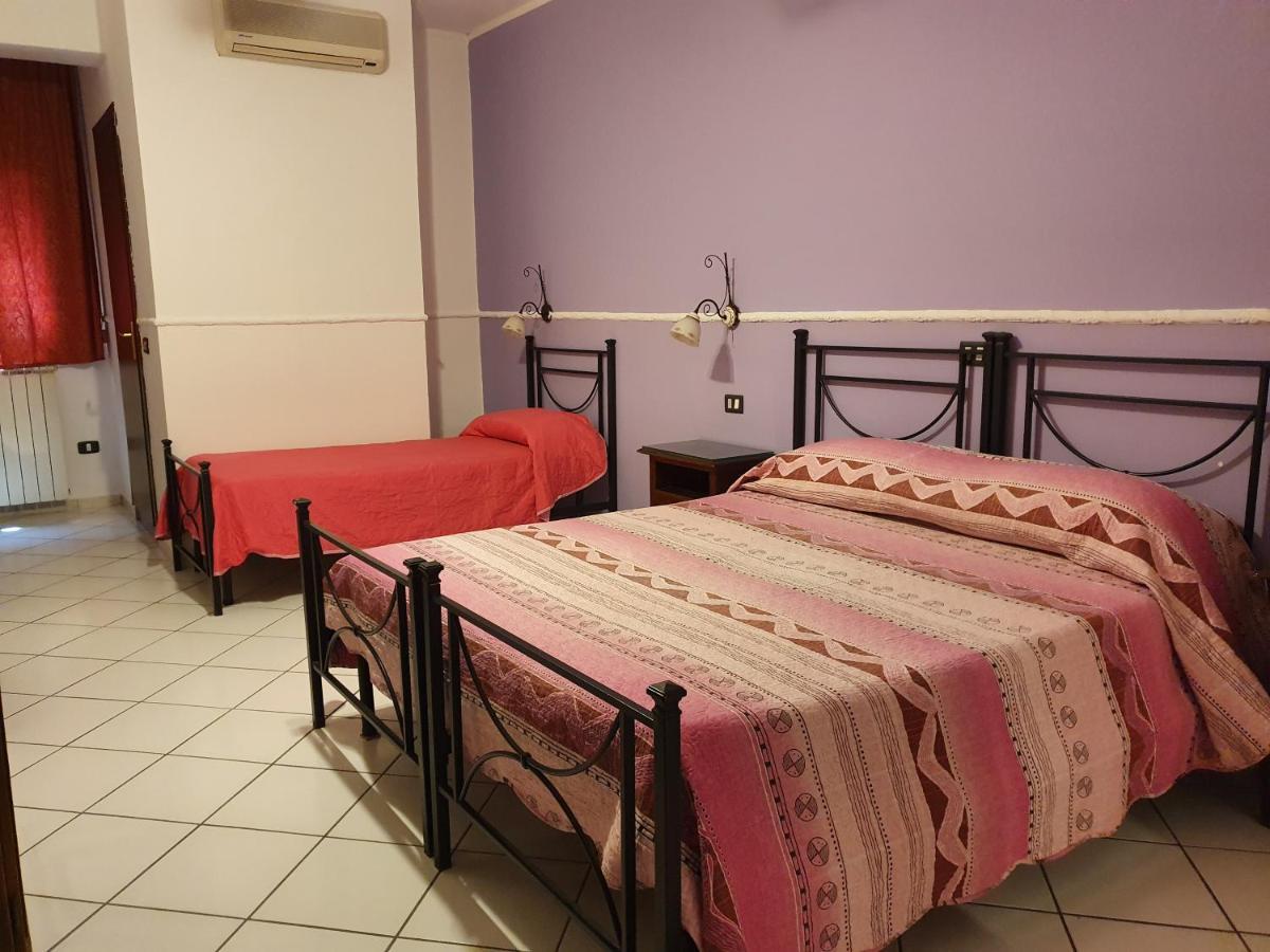 Hotel Caribe Casalnuovo Di Napoli Eksteriør billede