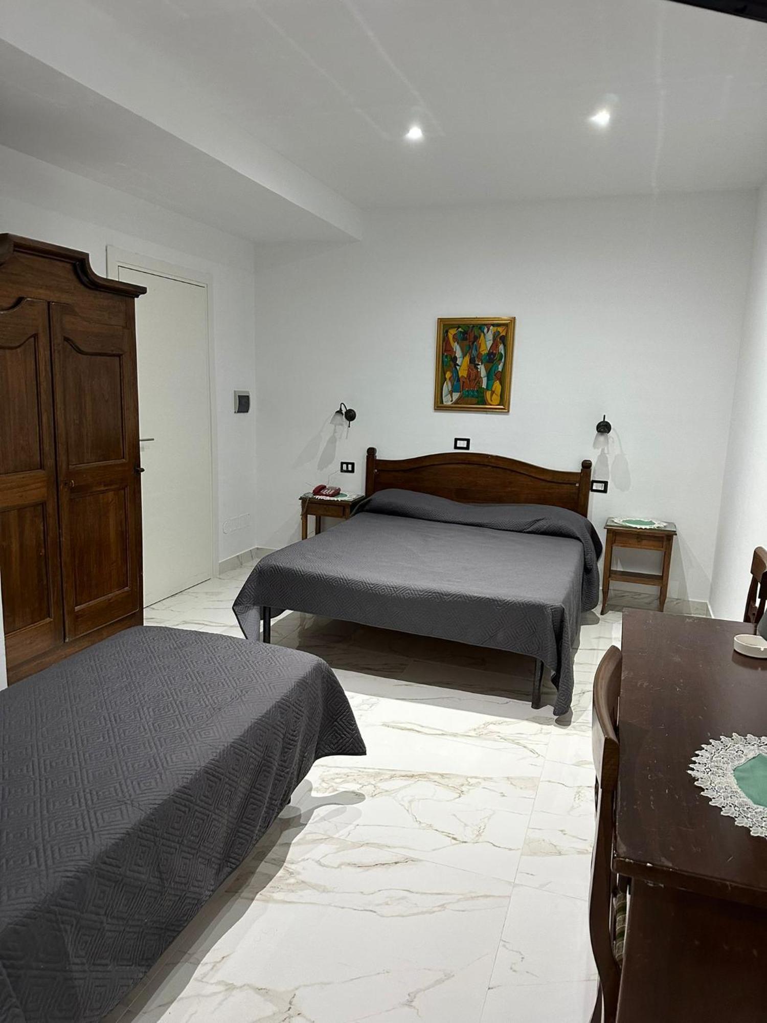 Hotel Caribe Casalnuovo Di Napoli Eksteriør billede